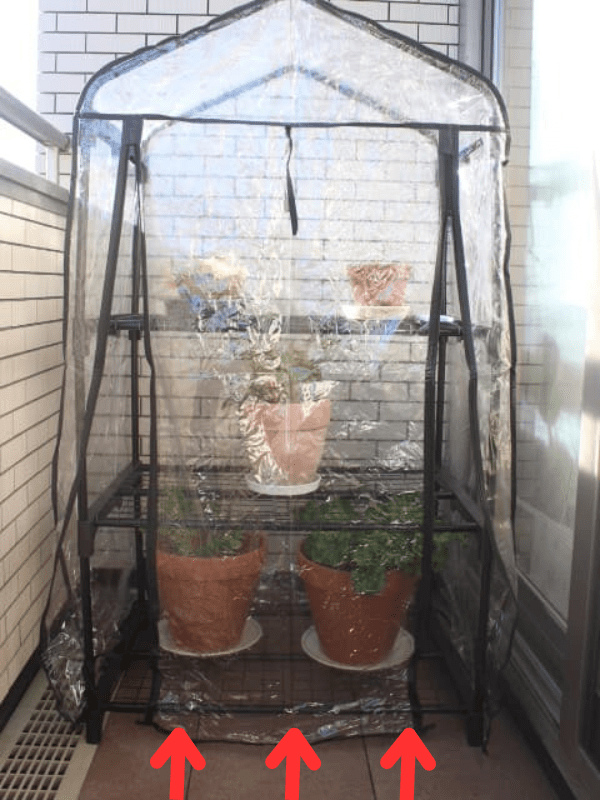 ビニール温室の下から冷気が入る