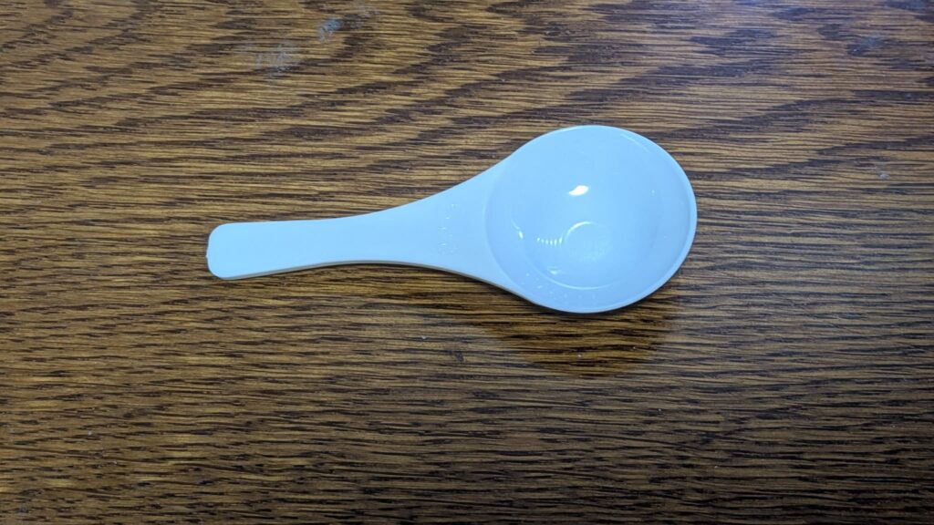 メダカの天然珠塩の付属のスプーン